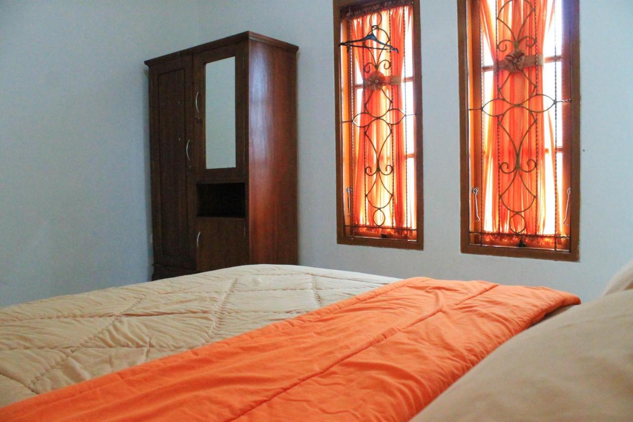 Villa Bukit Berkat Богор Экстерьер фото