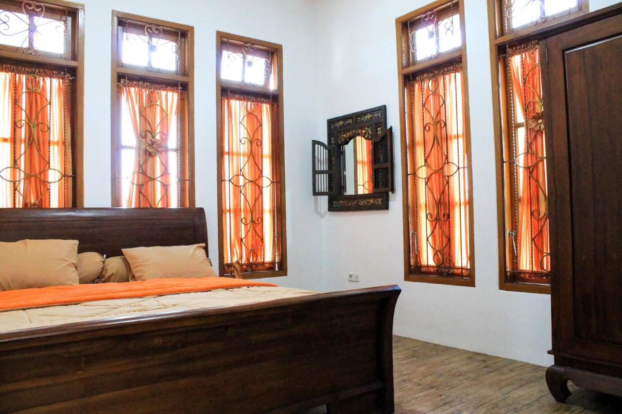 Villa Bukit Berkat Богор Экстерьер фото