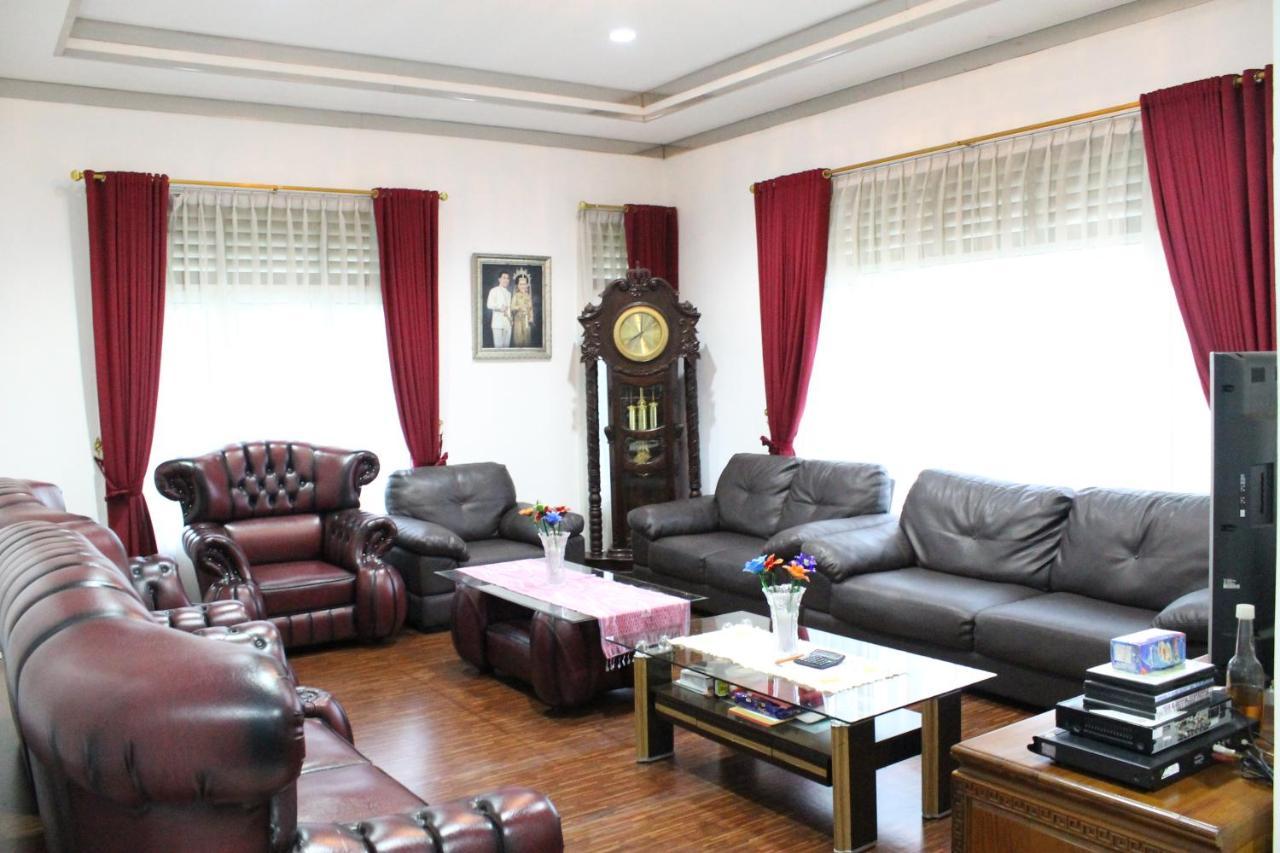 Villa Bukit Berkat Богор Экстерьер фото